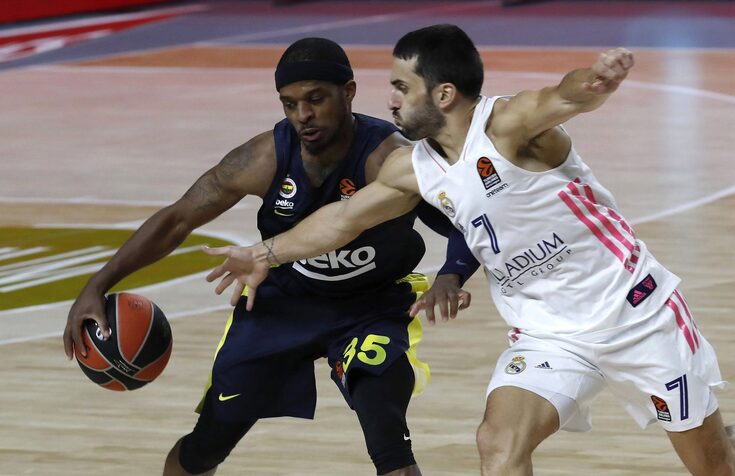 Facu Campazzo, en acción durante el Real Madrid-Fenerbahce. | EFE