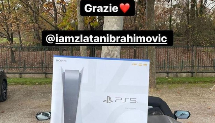 La 'Play Station 5' regaladad por Ibrahimovic. | Instagram Samu Castillejo