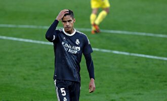 Varane, capitán ante el Villarreal. | EFE