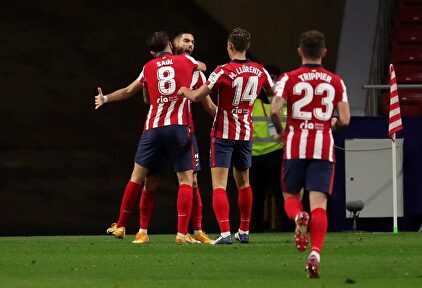 Carrasco celebra el único tanto del partido. | EFE
