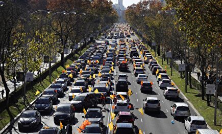 Manifestación contra la Ley Celaá en Madrid. | EFE