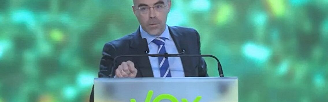 Vox pide el "bloqueo naval" de Canarias "ante una auténtica invasión inmigratoria organizada"