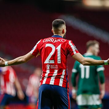 Yannick Carrasco, atascado sin nueve referencia. | Cordon Press