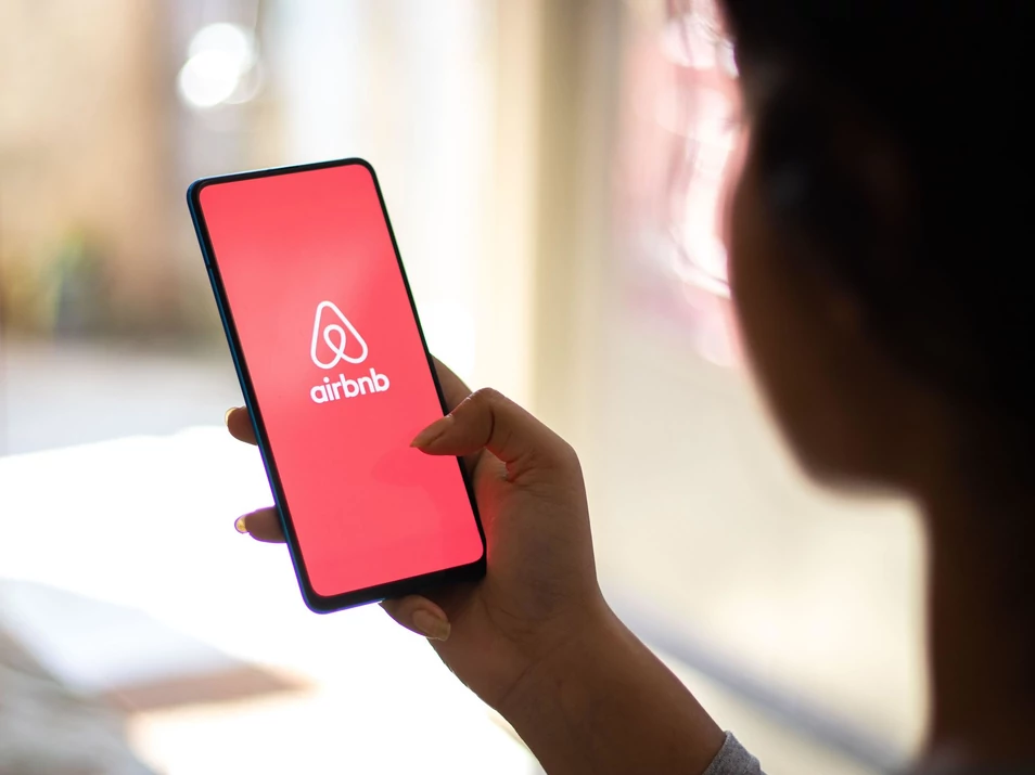 Airbnb busca 12 teletrabajadores para viajar y vivir gratis en cualquier lugar del mundo Airbnb-2.jpg