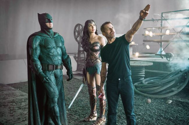 HBO filtra por error 'La Liga de la Justicia' de Zack Snyder Zack-snyder-batman-wonder-woman