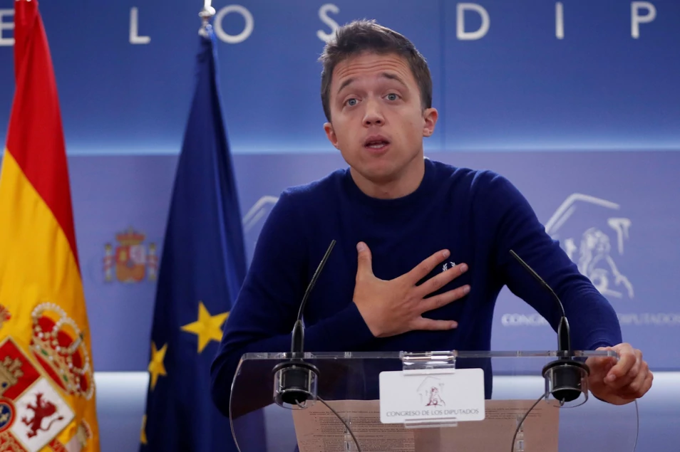 La dimisión del diputado portavoz de Sumar, Iñigo Errejón merece hilo aparte Inigo-errejon-mano-pecho-congreso.jpg