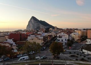 la-linea-concepcion-gibraltar.jpg