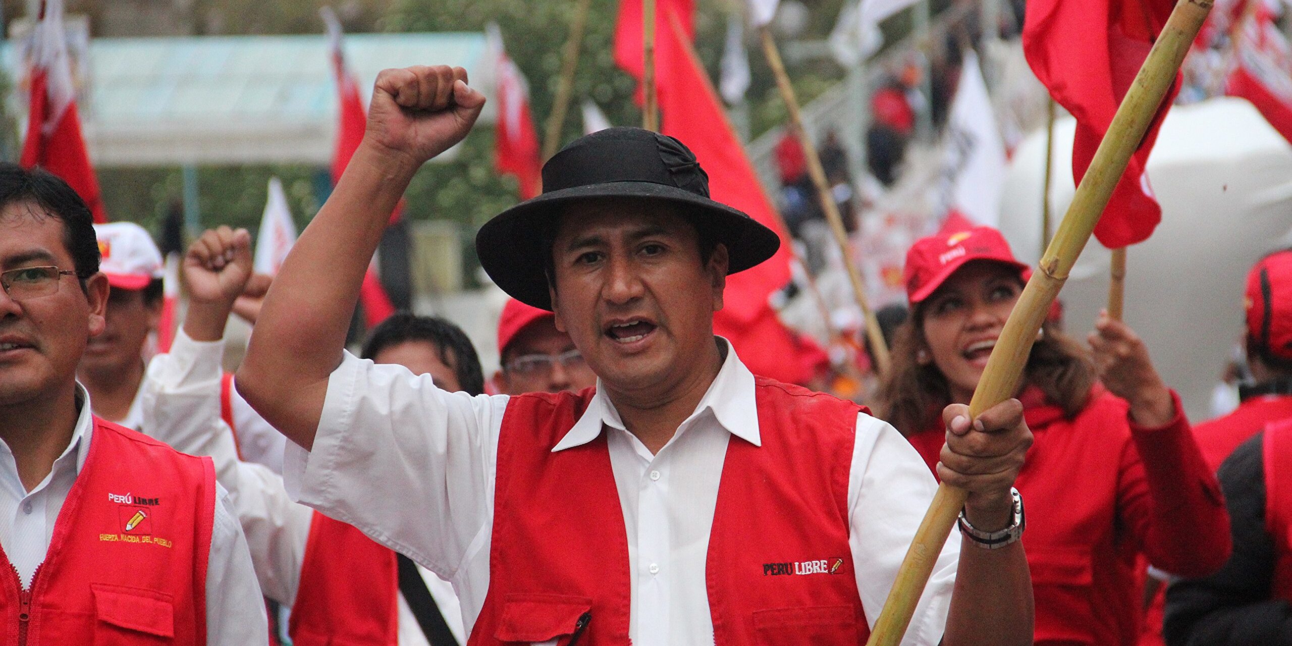 Registran inmuebles de Vladimir Cerrón y Perú Libre por presunto blanqueamiento de capitales - Vimarsana News