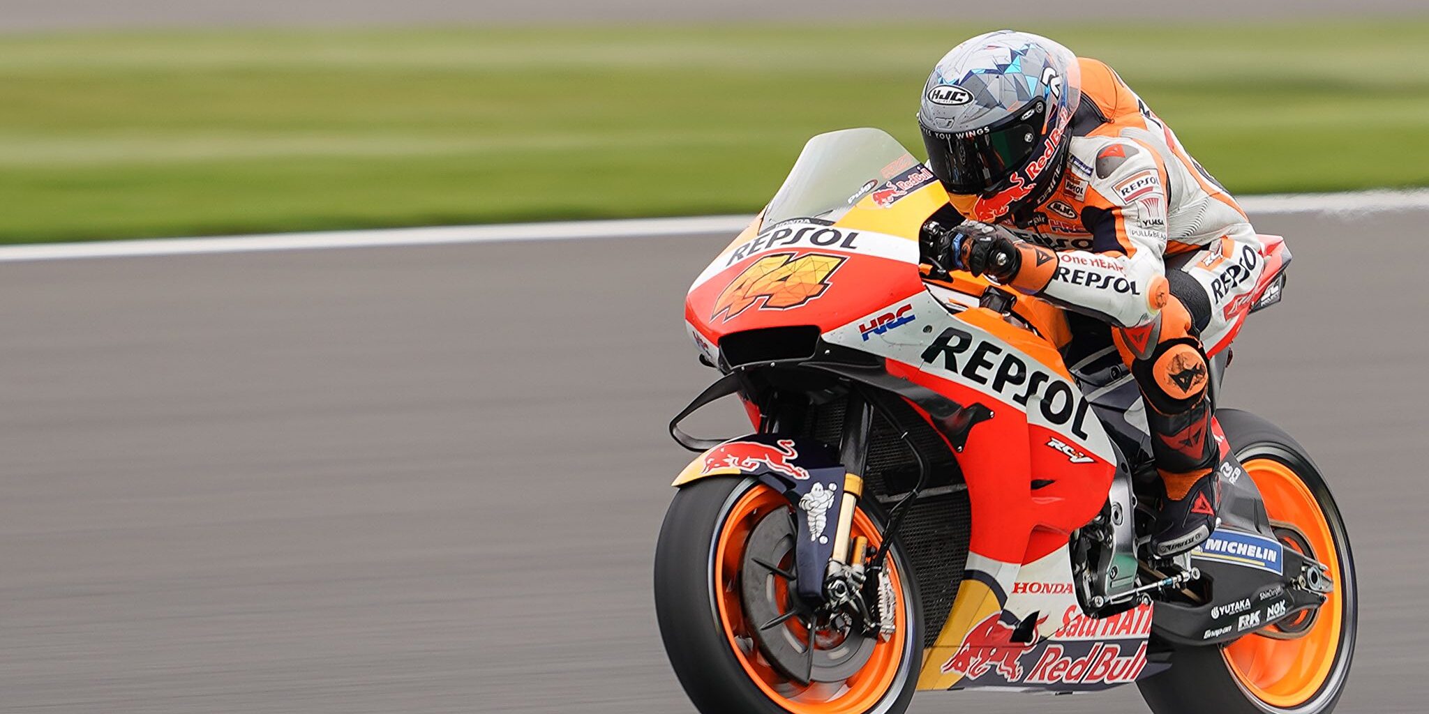 Pole para Pol Espargaró para el GP de Silverstone - Vimarsana News
