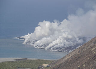 300921-volcan-la-palma-puerto-naos-velire-lava-mar.jpg