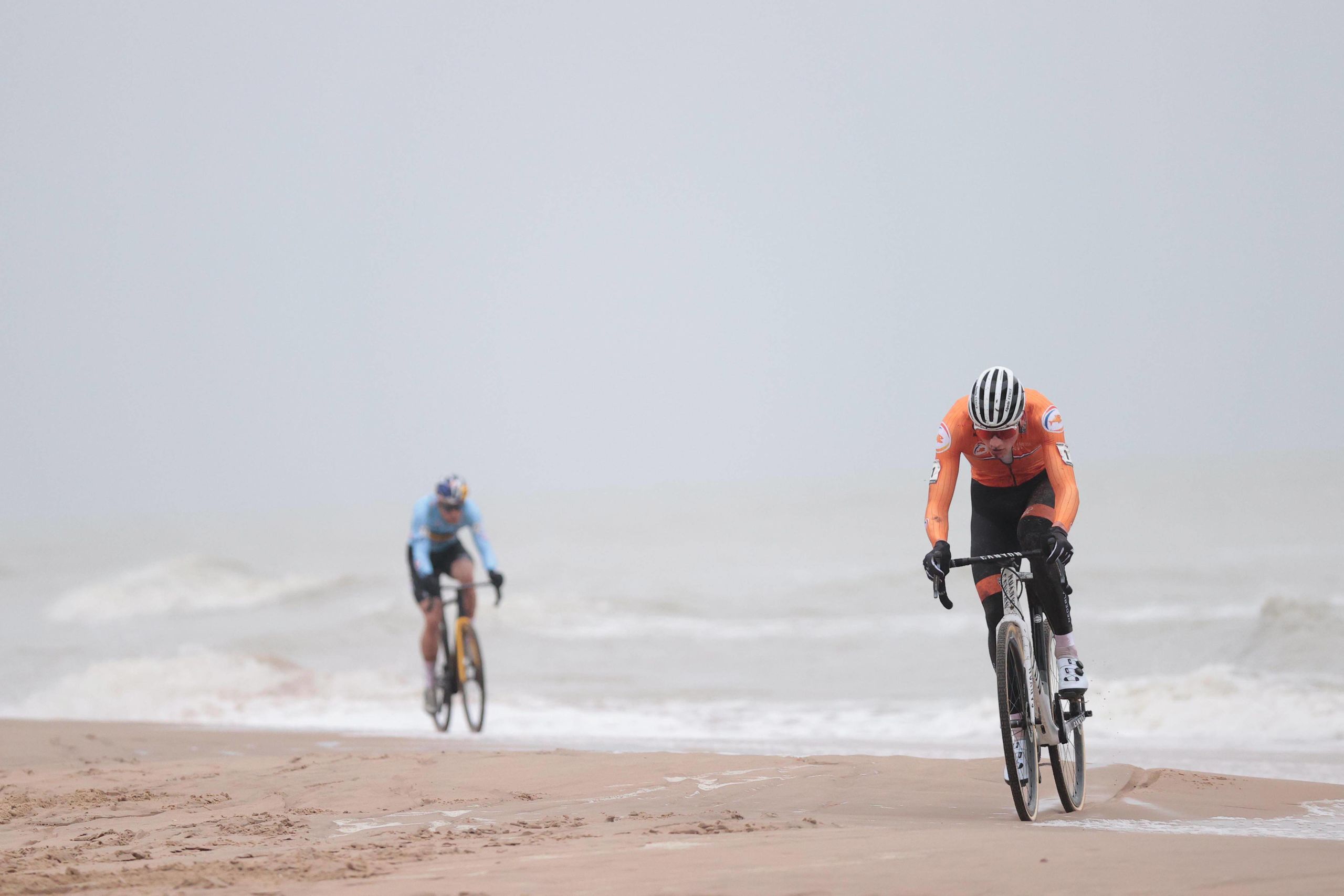 Van Aert vs Van der Poel: la eterna rivalidad entre dos ciclistas sobrehumanos