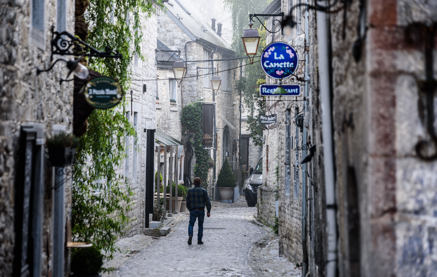 La Ciudad Más Pequeña Del Mundo Un viaje a Durbuy, el pueblo medieval de cuento que fue la 'ciudad más  pequeña del mundo' - Chic