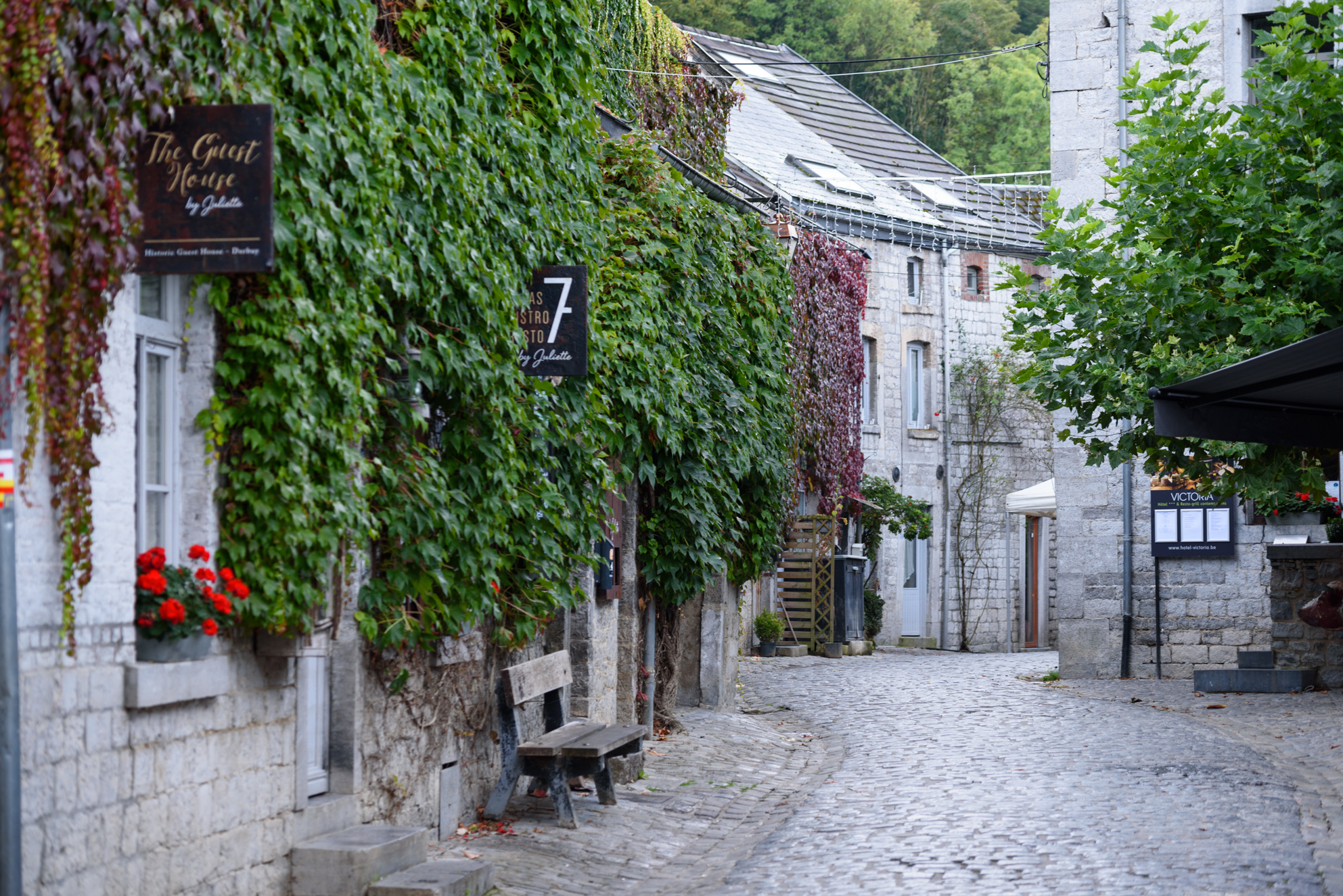 La Ciudad Más Pequeña Del Mundo Un viaje a Durbuy, el pueblo medieval de cuento que fue la 'ciudad más  pequeña del mundo' - Chic