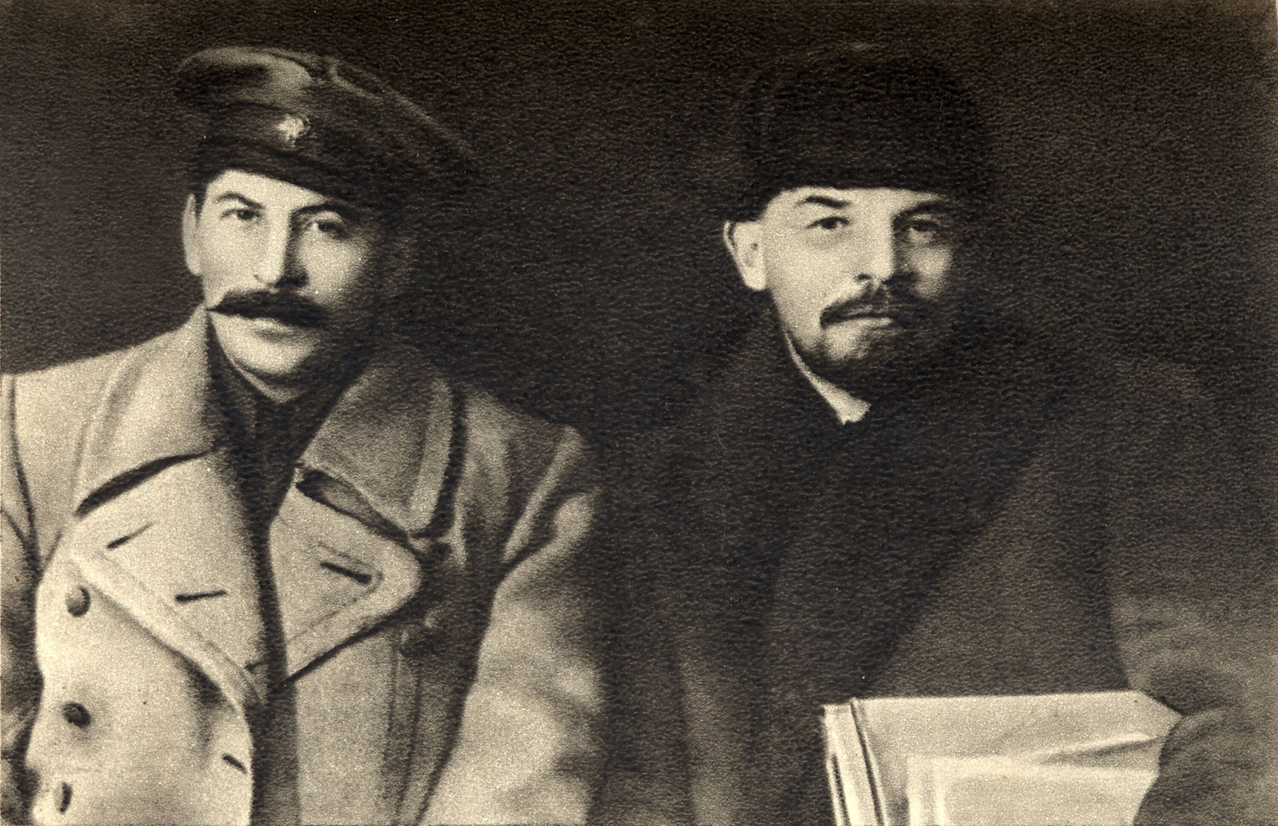 lenin-y-stalin-en-1919.jpg