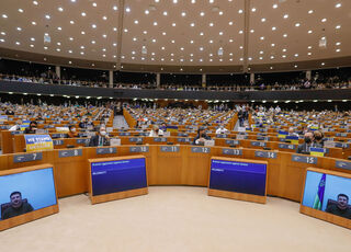 zelenski-europarlamento01032022.jpg