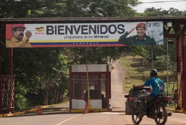 orgullosos-de-ser-mineros-chavez-maduro-periodico-el-libertario-250322-recorte.jpg