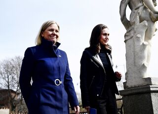 suecia-finlandia-primeras-ministras-magdalena-andersson-sanna-marin-130422.jpg