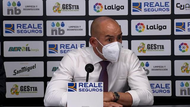 Paco Jémez explota en rueda de prensa: "Sabes muy poco de fútbol, has estado de cervezas y no lo has visto"