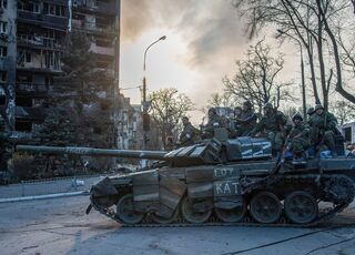 guerra-ucrania-rusia-tanque-220422.jpg