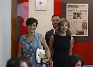 isabel-rodriguez-yolanda-diaz-alberto-grazon.jpg