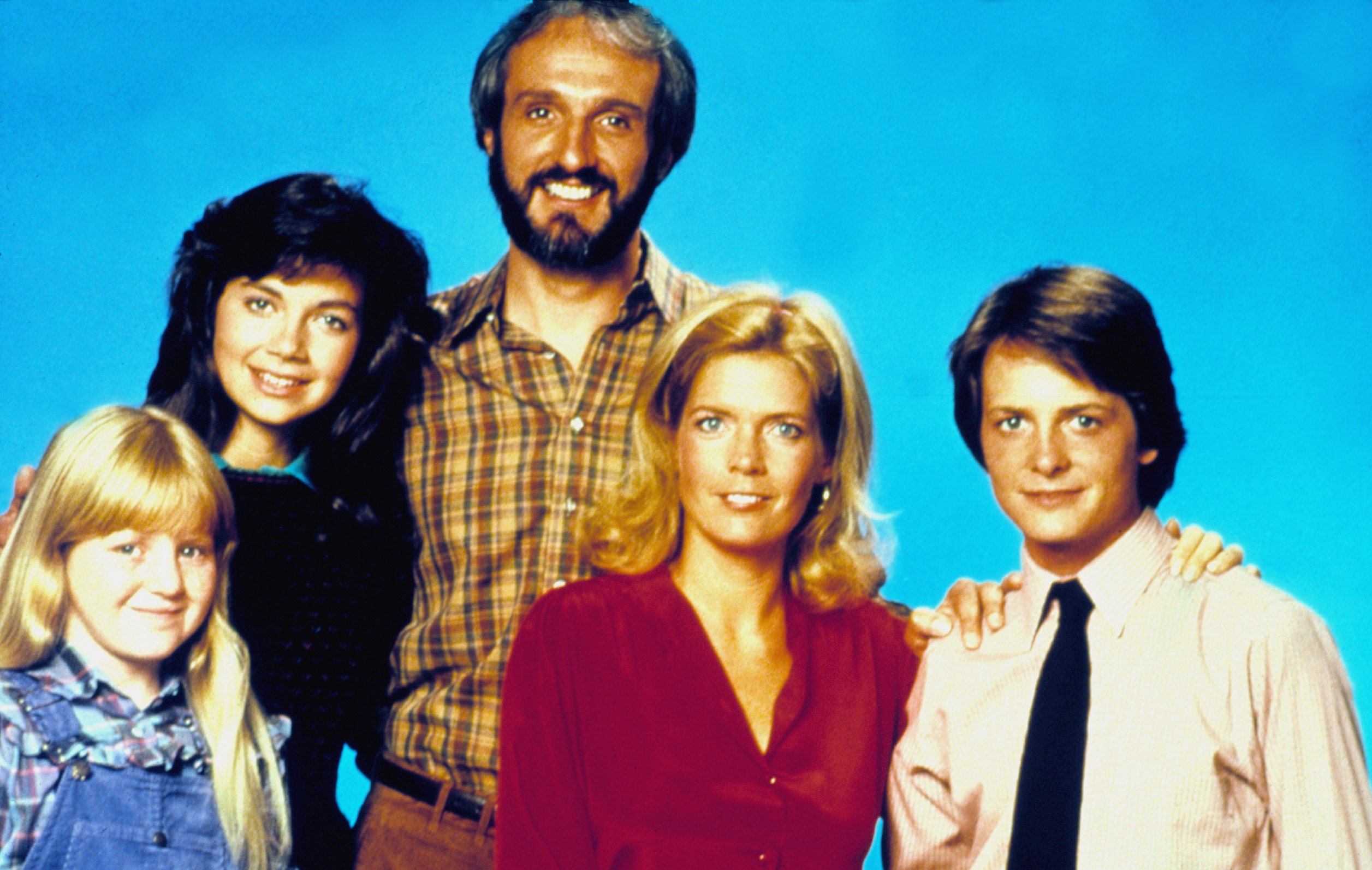 Семейные узы 1982 1989. Family Ties Michael j Fox. Family Ties 1982 – 1989. Michael Fox 1985 Family Ties. Family Ties Alex Keaton.