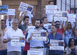 europapress-4540533-trabajadores-abengoa-concentran-delegacion-gobierno-andalucia-conocerse.jpg