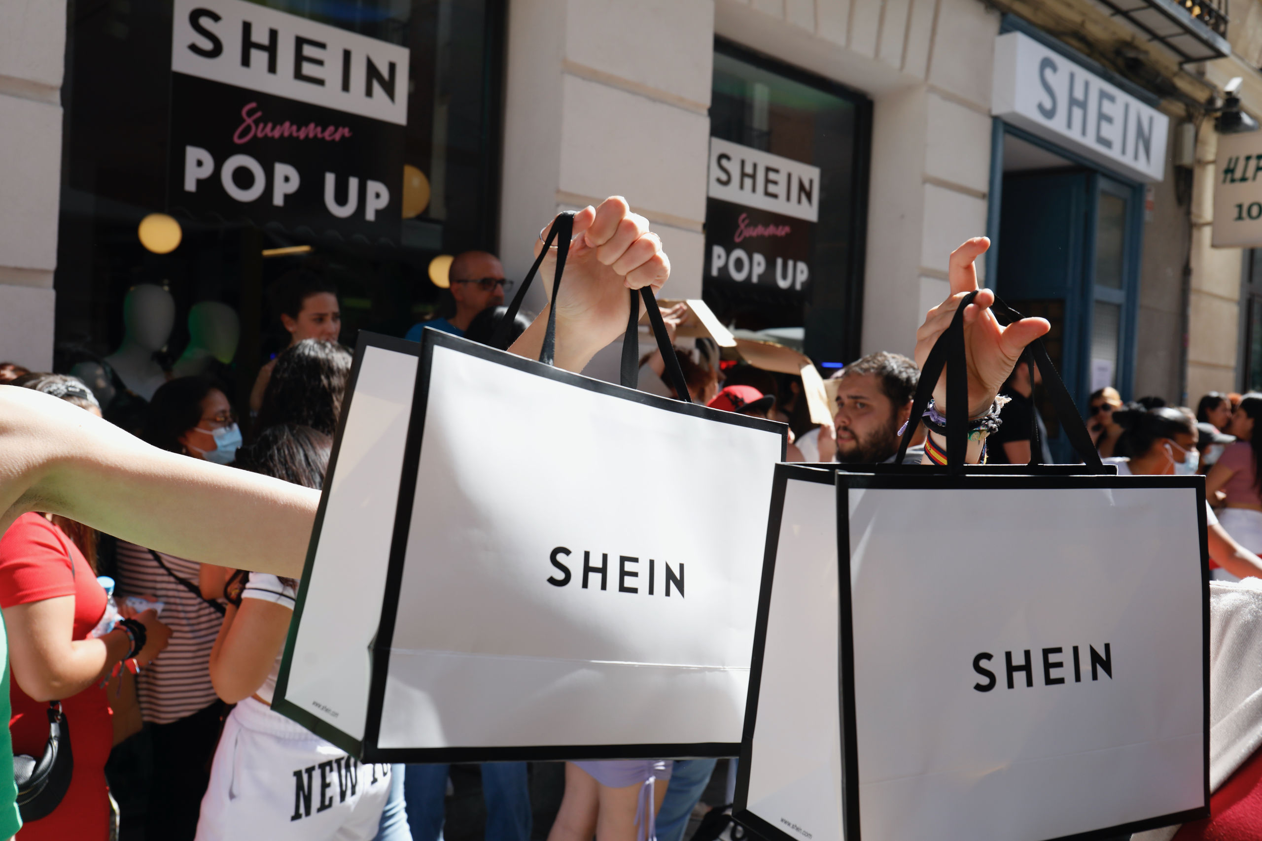 Francia aprueba un impuestazo para que comprar en Shein ya no sea tan barato