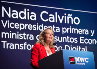 la-vicepresidenta-primera-y-ministra-de-asuntos-economicos-y-transformacion-digital-nadia-calvino.jpg