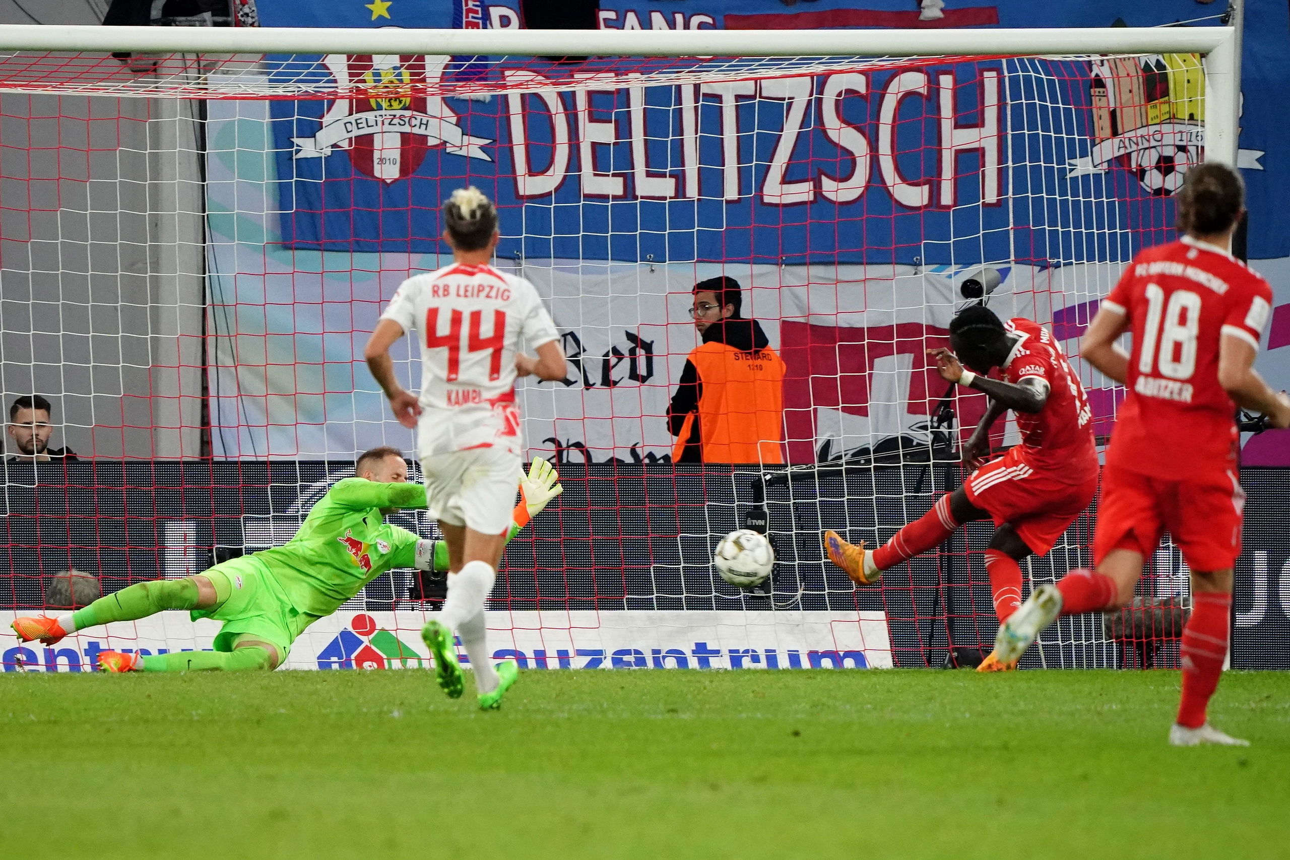 El Bayern resiste ante el Leipzig (5-3) y se lleva la Supercopa de Alemania