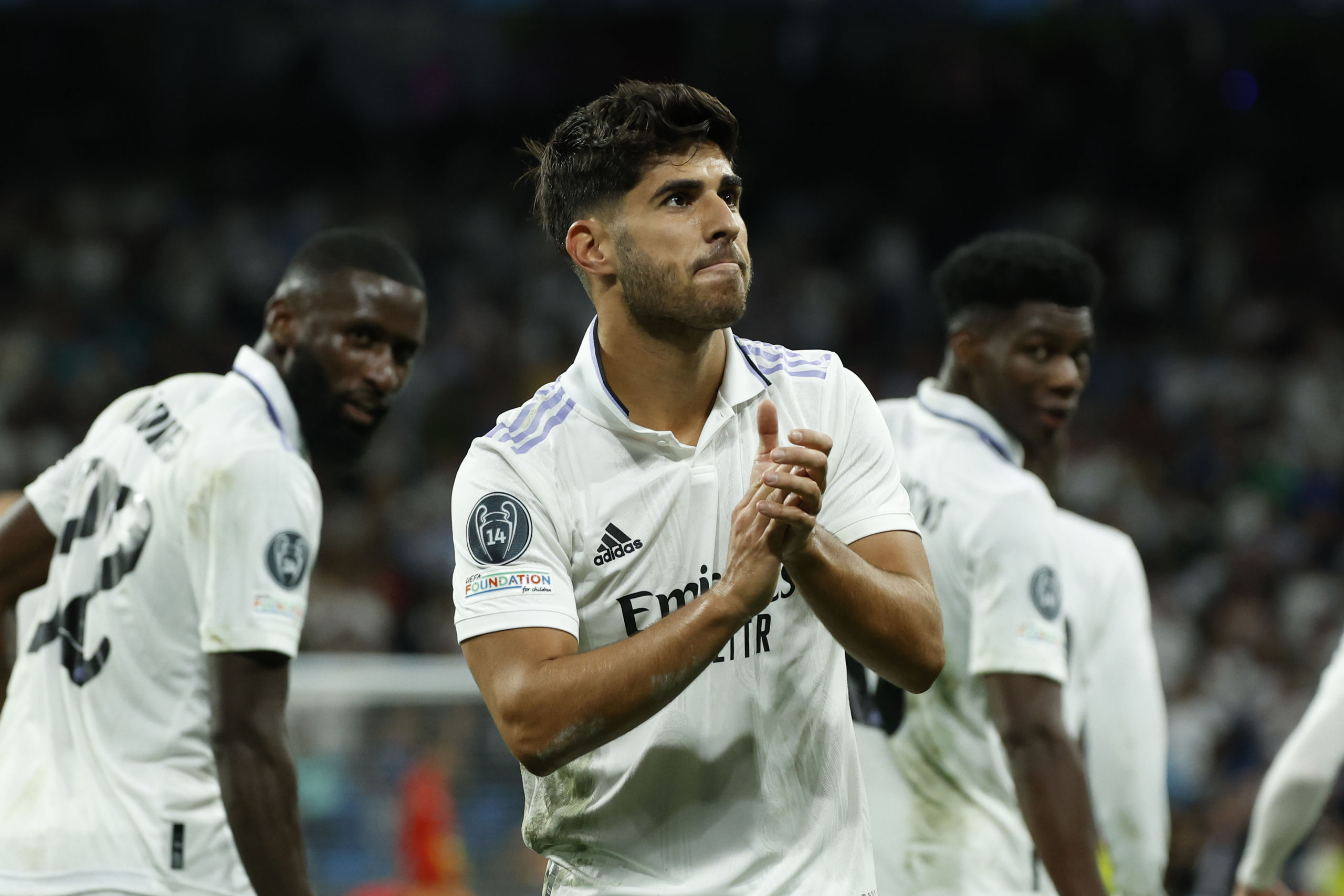 Marco Asensio, with a foot and a half out of Real Madrid