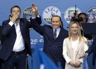 italys-right-wing-parties-rally-ahead-of-snap-elections.jpg