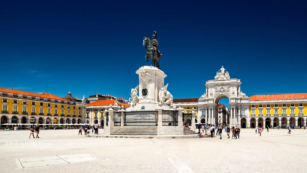 Las 15 plazas con mayor encanto de Europa Ds16685-praca-do-comercio-lisboa-the-praca-do-comercio-commerce-square-is-located-in-the.jpg