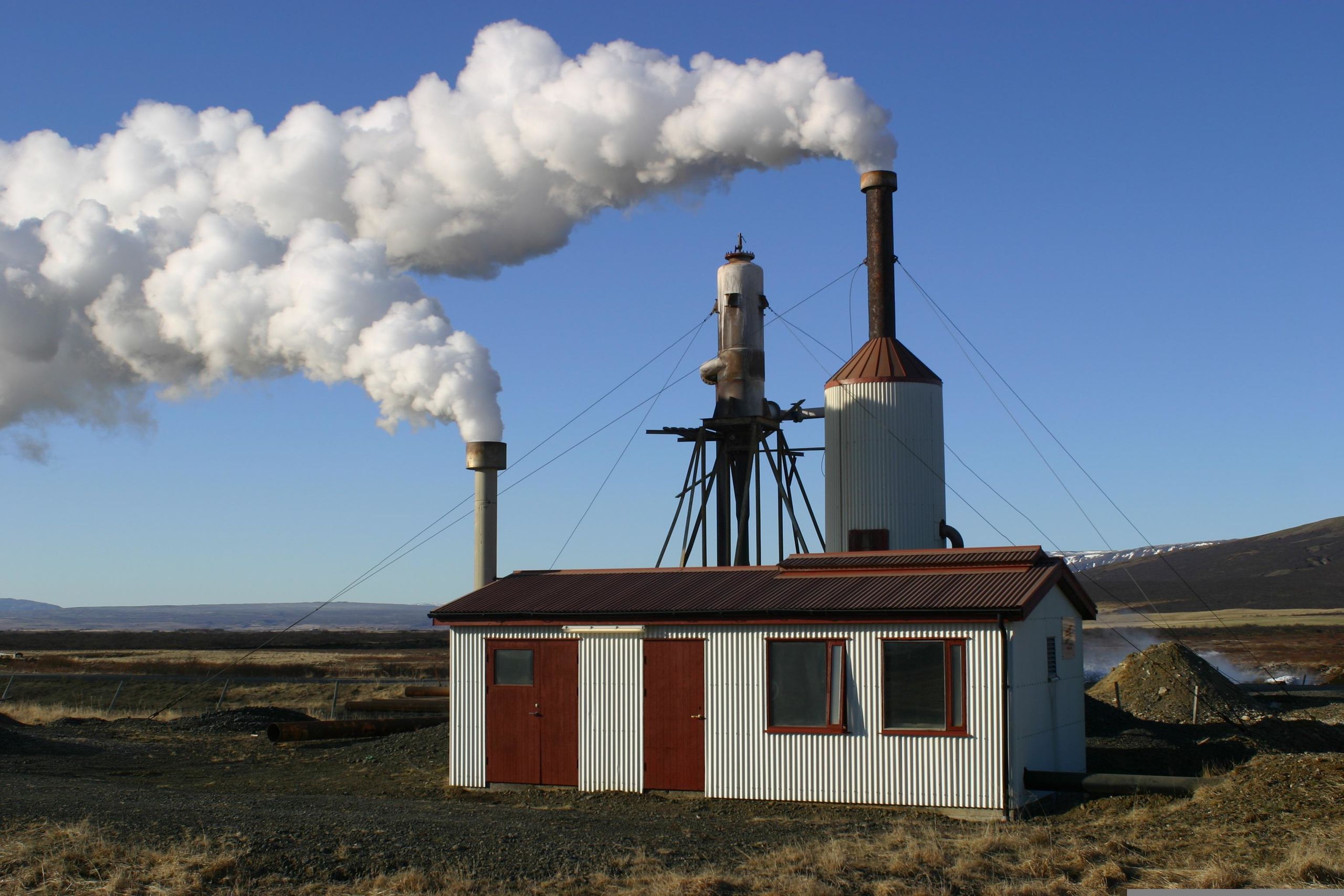 islandia-planta-de-energia-energia-geotermica.jpg