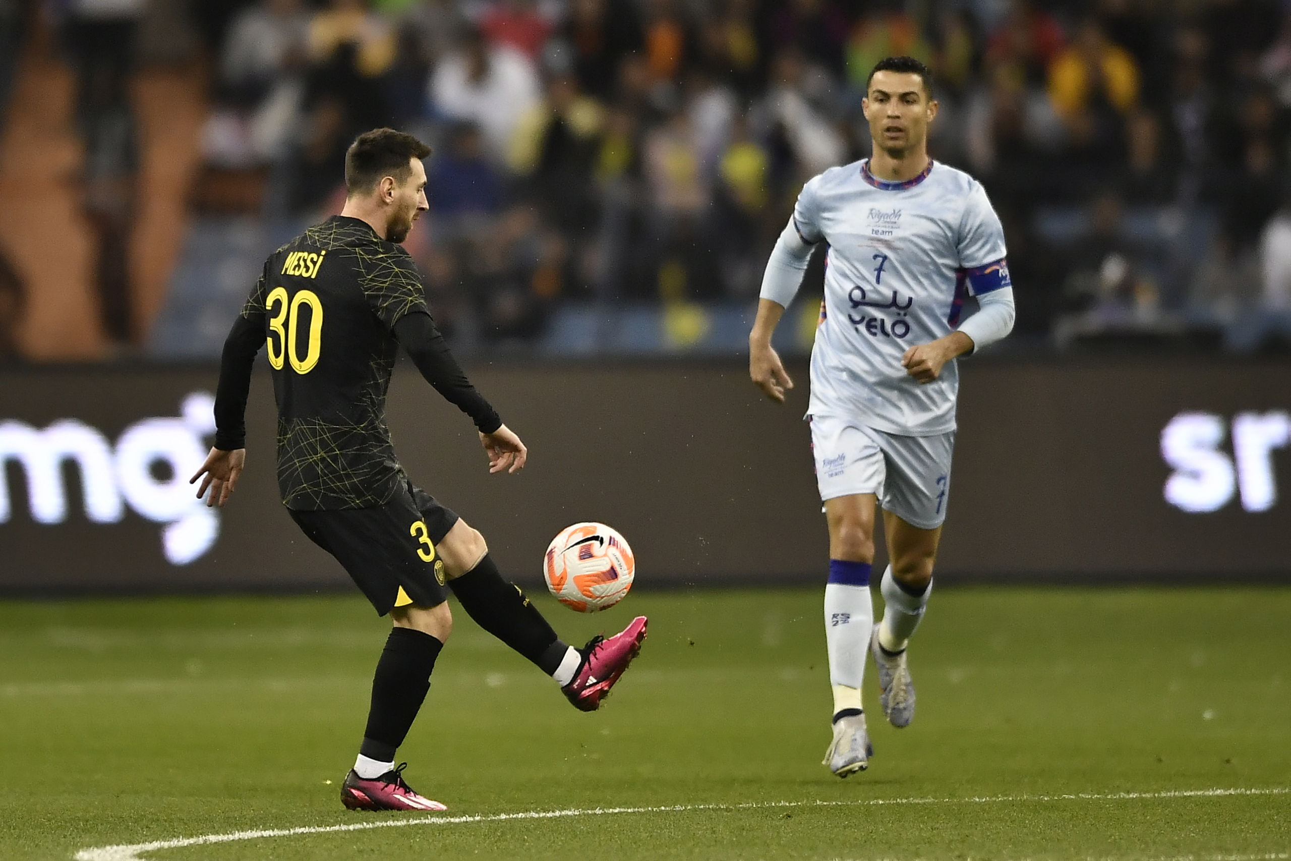 Messi y Cristiano marcan en su reencuentro en Arabia: el PSG ganó 5-4 ante el Riyadh