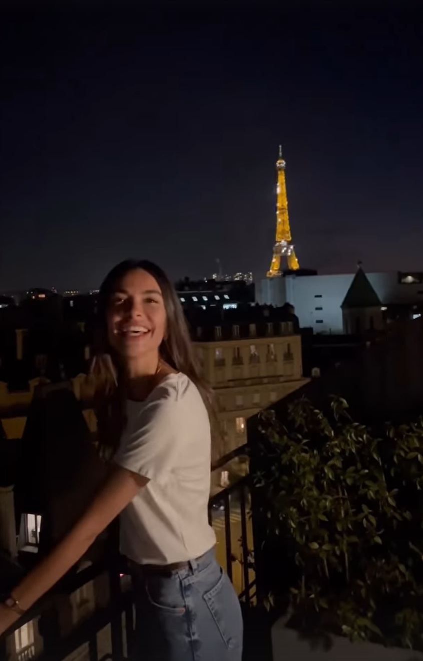 Las Fotograf As De Joana Sanz Disfrutando En Par S Tras Su Visita A