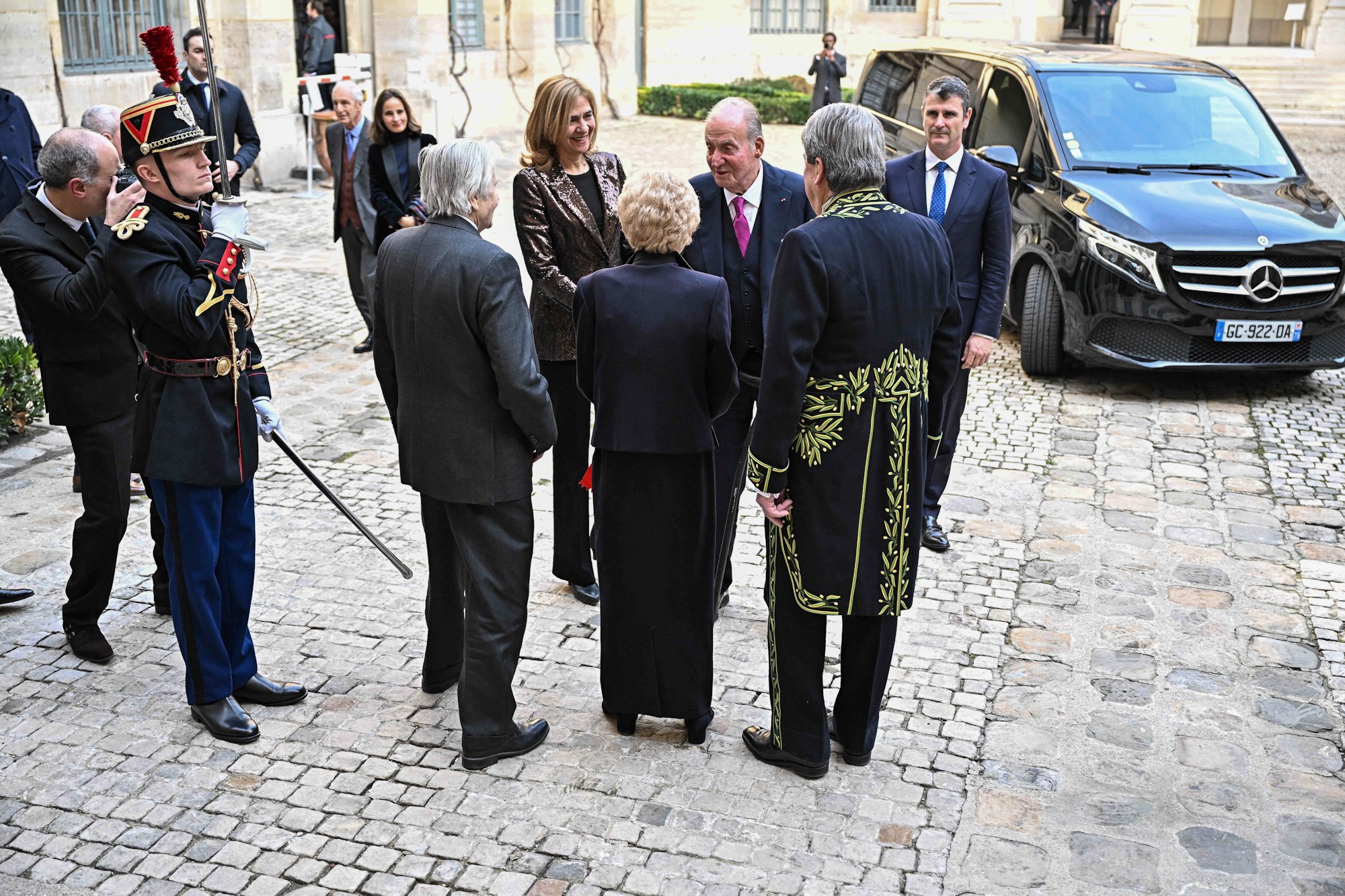 vargas-llosa-academia-francesa-juan-carlos-cristina-2-3.jpg
