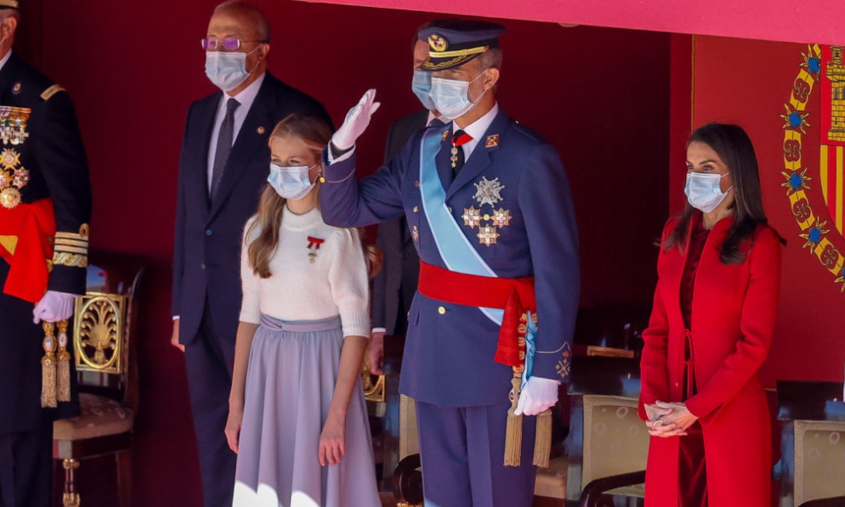 Crónica Rosa: El Gobierno aprueba el plan militar para la princesa Leonor