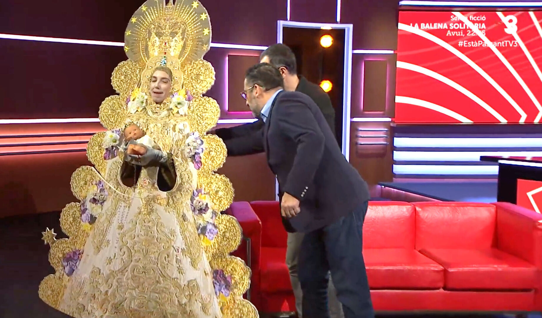 TV3 VIRGEN ROCÍO  Andalucía reclamará medidas a la FORTA por la parodia  de la Virgen del Rocío de TV3