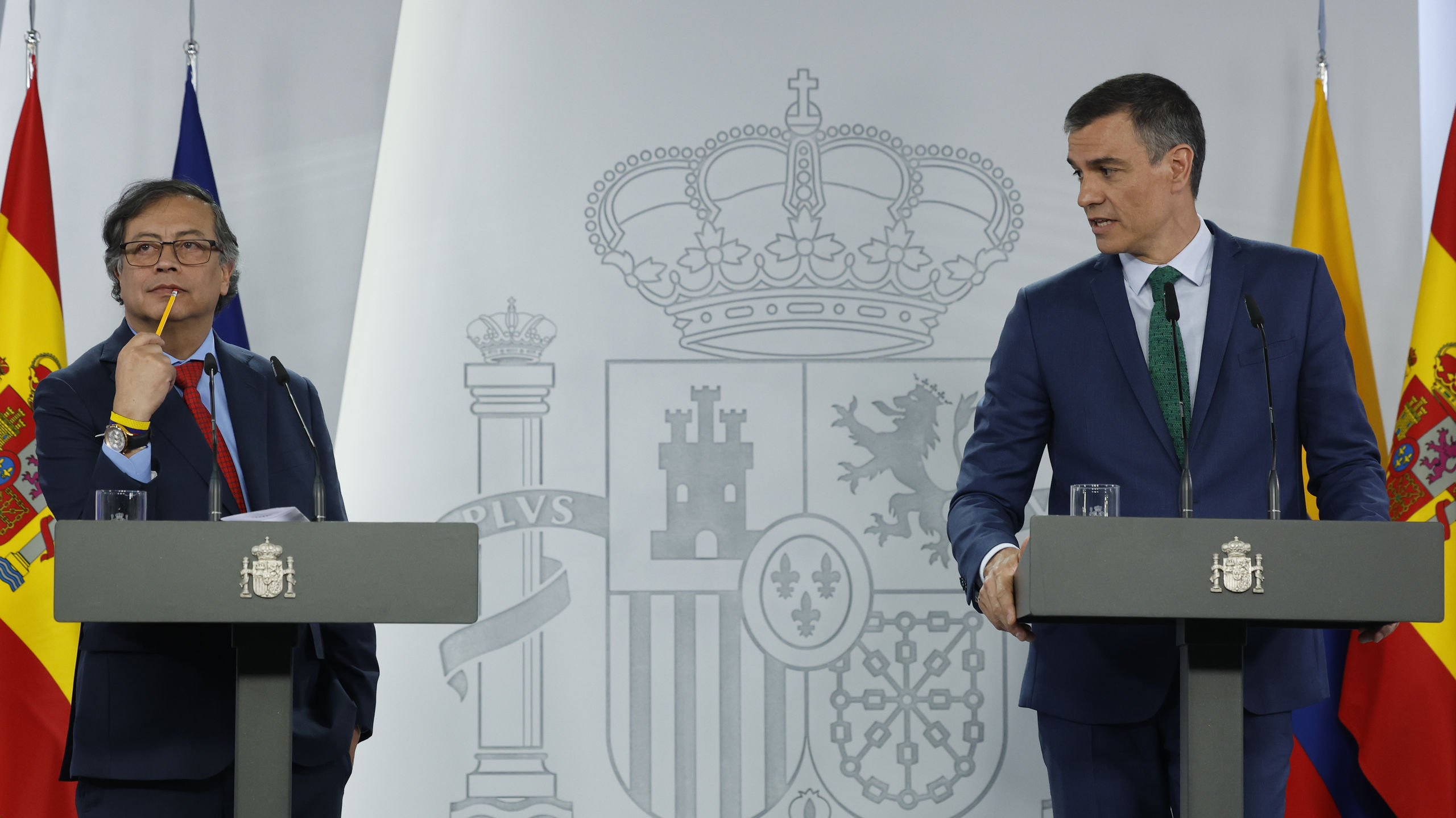 Petro se reafirma y acusa a España de llevar a América "una sociedad de yugo feudal" ante un Sánchez silente