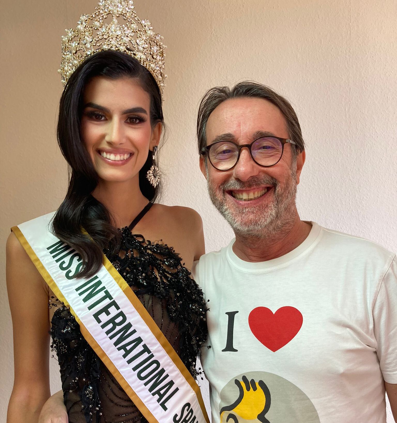 carlos-miss-international-spain.jpeg