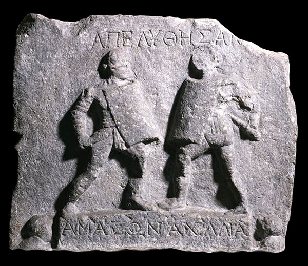 achilia-y-amazona.jpg