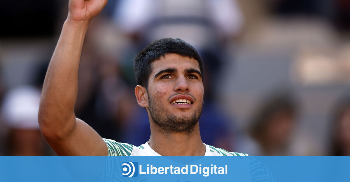 Novak Djokovic vs Carlos Alcaraz: The Incredible Semifinal Match and the Point of the Year at Roland Garros 2021