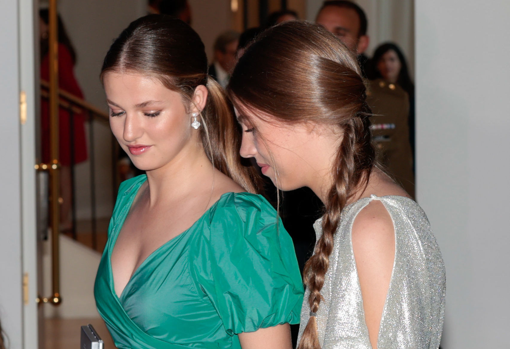 Leonor deslumbra con un dos piezas de estreno en los Princesa de Gerona - Chic