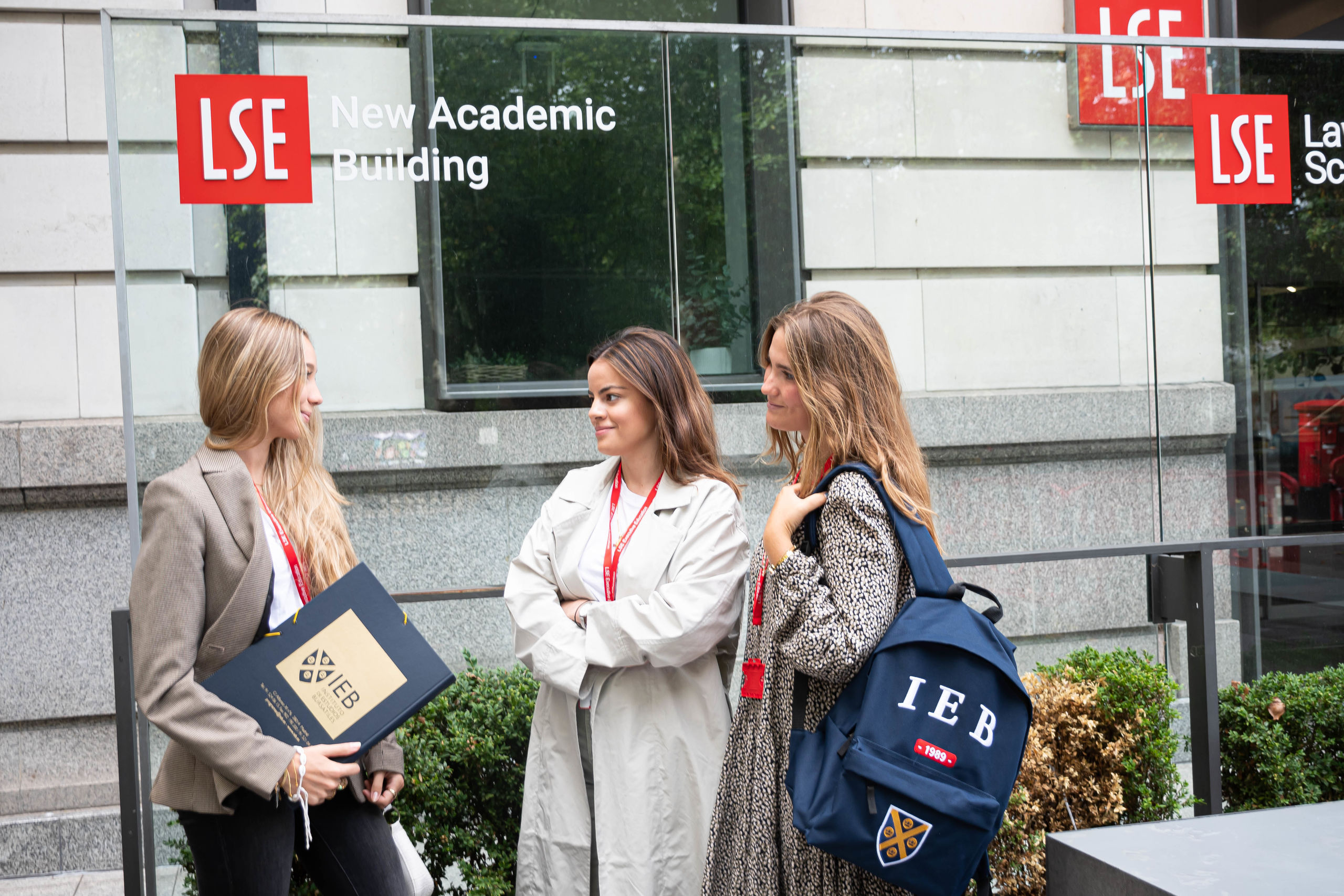 alumnos-de-ieb-en-su-estancia-en-la-london-school-of-economics-lse.jpg
