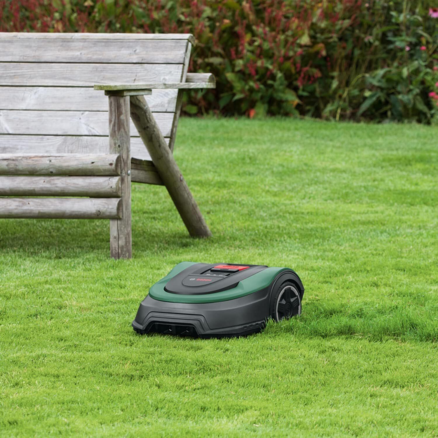 Los 9 mejores robots cortacésped para mantener tu jardín perfecto