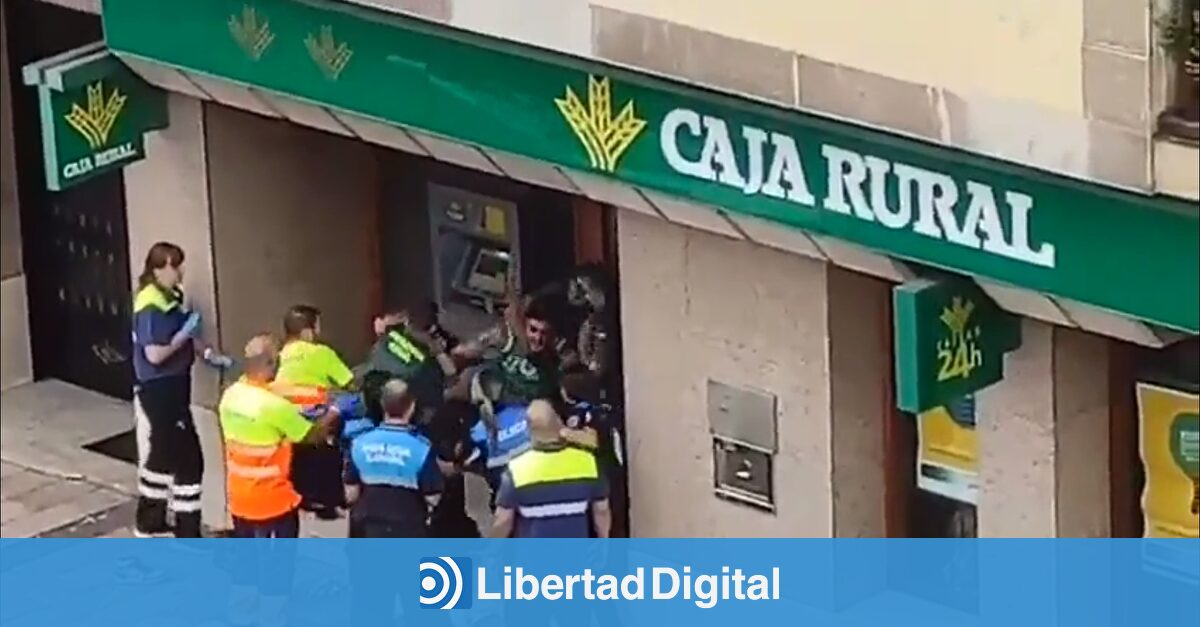 La agresión a un guardia civil en Cangas de Onis reabre la polémica