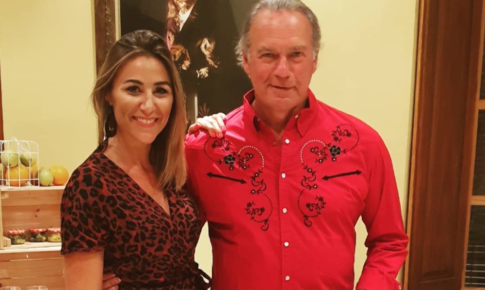 La cantante Encarna Navarro confirma su relación con Bertín Osborne durante 15 años