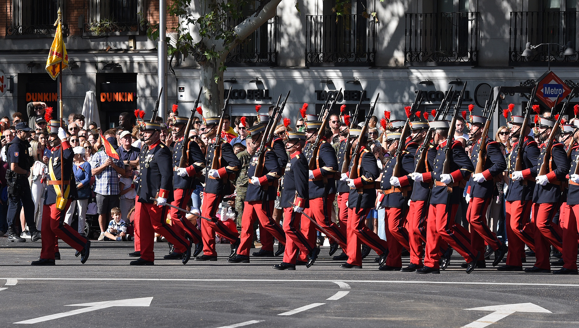 El desfile de las Fuerzas Armadas por el día de la Fiesta Nacional 2023