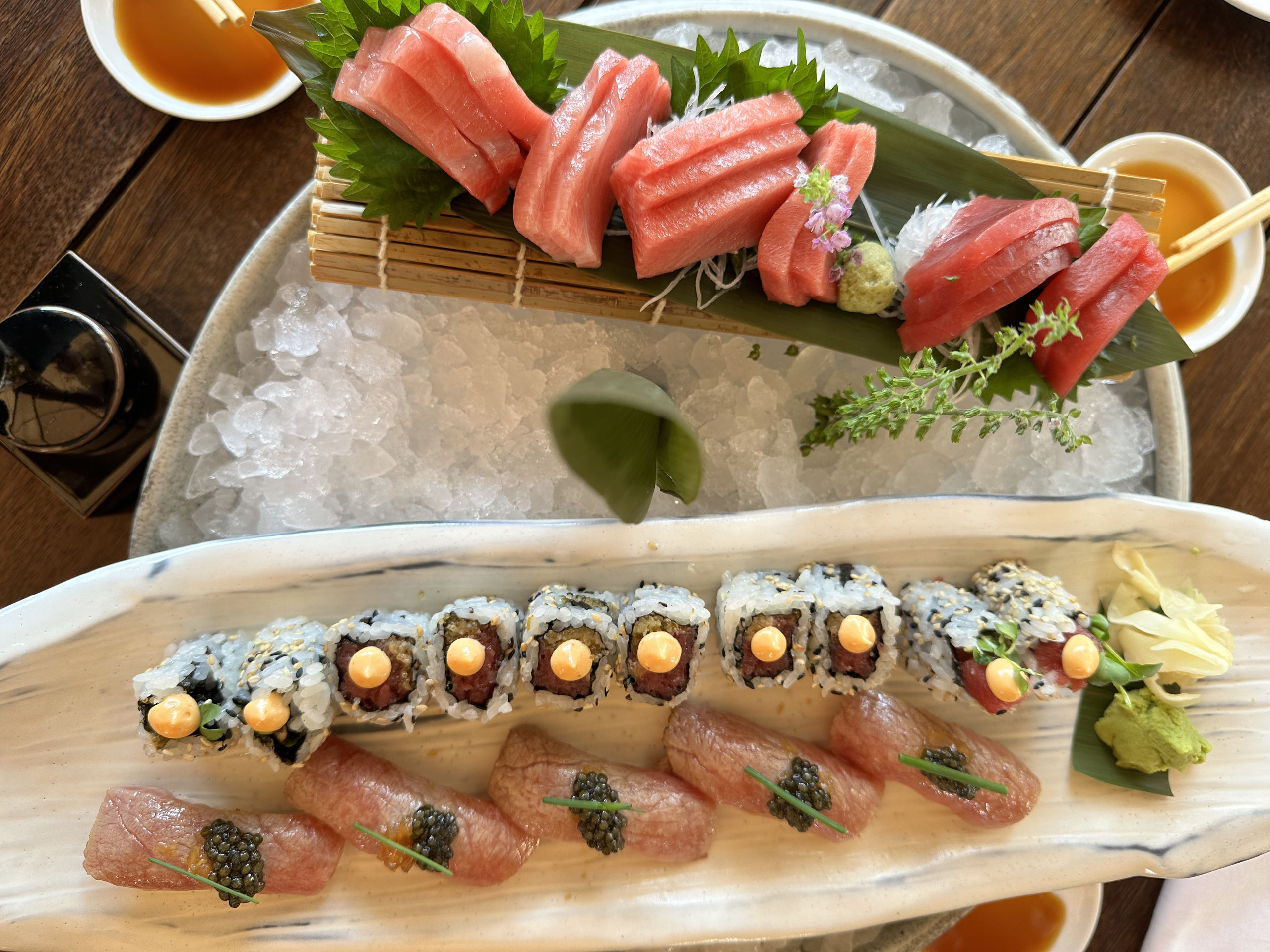 zuma-ronqueo-atun-menu-sashimi-maki-niguiri.jpg