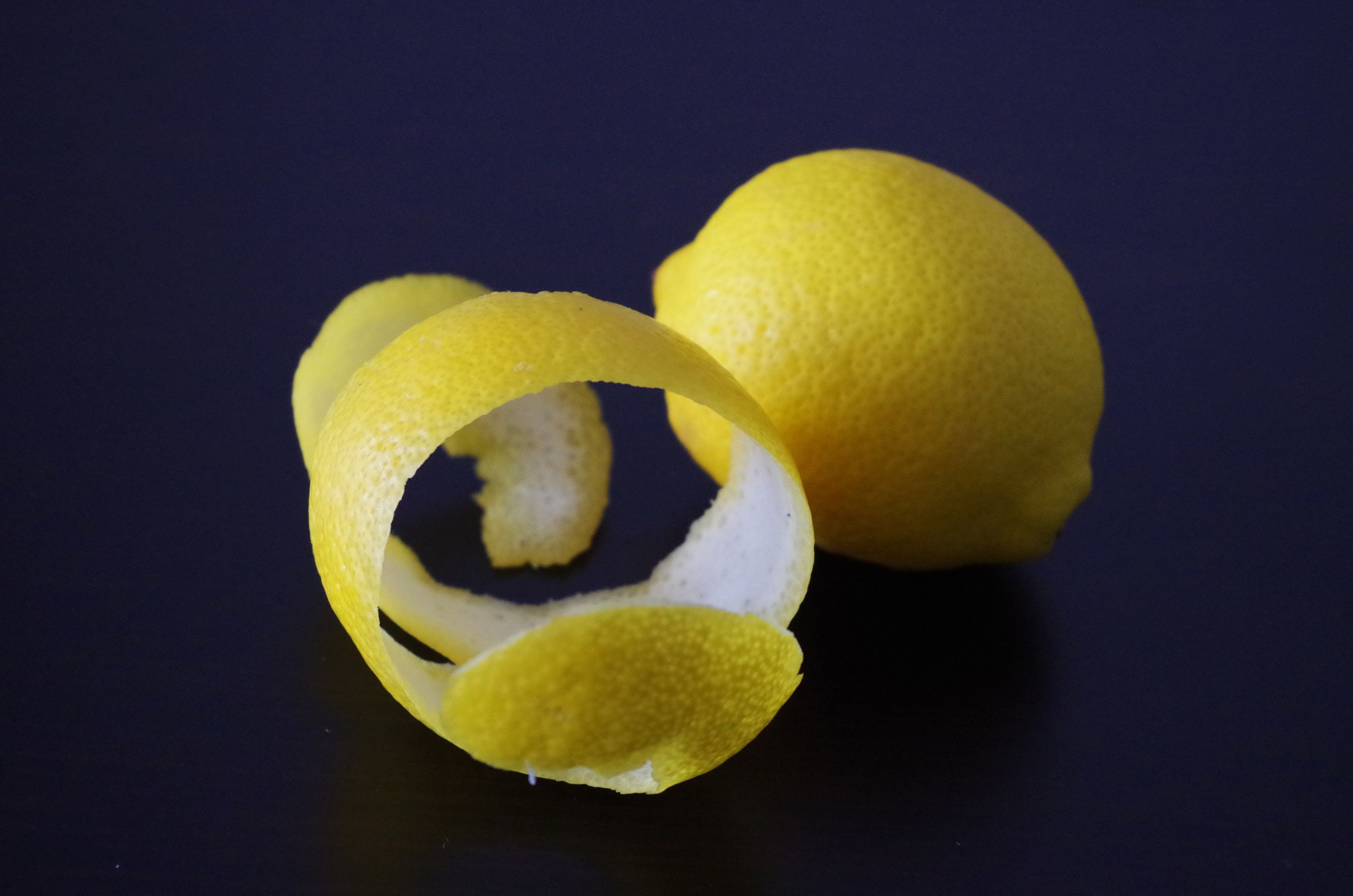 Cómo hacer velas aromáticas caseras de limón y romero